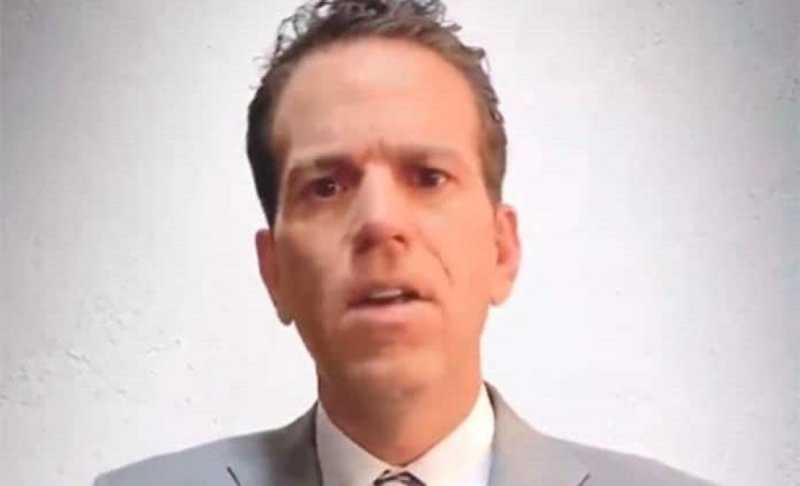 Loret de Mola continúa mintiendo con relación al caso de Cassez