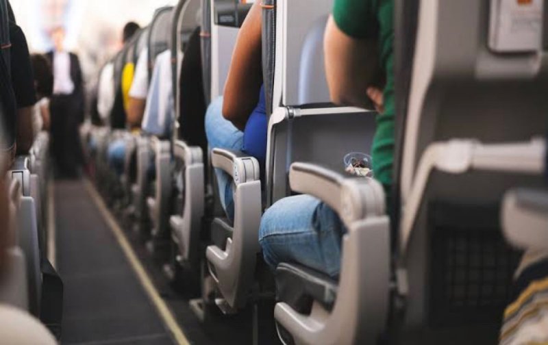 Joven de 30 años fallece en pleno vuelo por Covid-19 