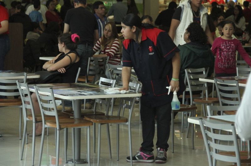 Presenta AMLO iniciativa para frenar el outsourcing abusivo 