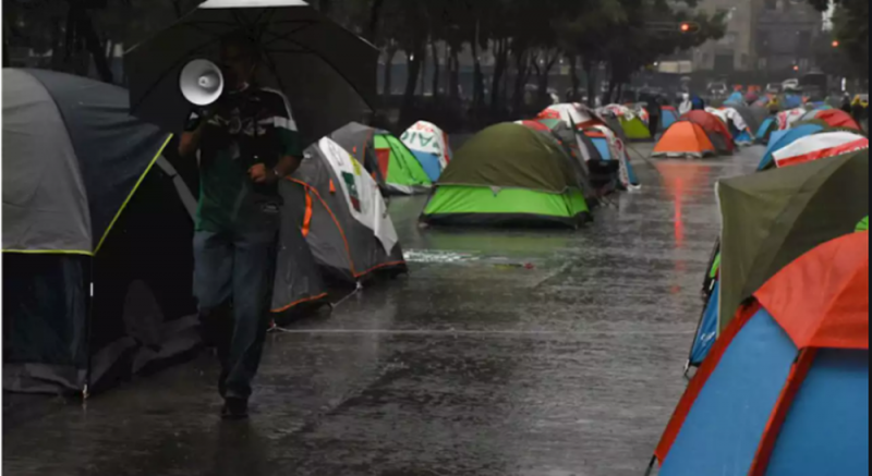 Manifestantes de FRENAAA se contagian de Covid-19 en PLANTÓN por no guardar la Sana Distancia