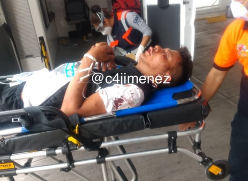 Comerciantes detienen y golpean a extorsionador en Iztapalapa; alardeaba ser de la Familia Michoacany