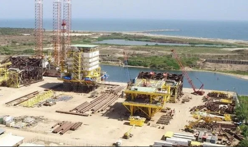 Migrante mexicano en Huston explica por qué sí se debe CONSTRUIR refinería Dos Bocas