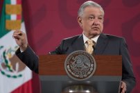 Reconoce AMLO que narcomantas en Iguala indican que ya no habrá silencio por Ayotzinapa