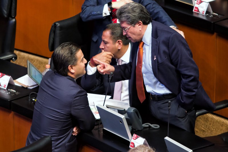 Monreal advierte a Panistas: 