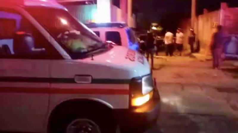 Asesinan a 13 personas en Veracruz y ciudadanos piden la renuncia de Cuitláhuac García. 