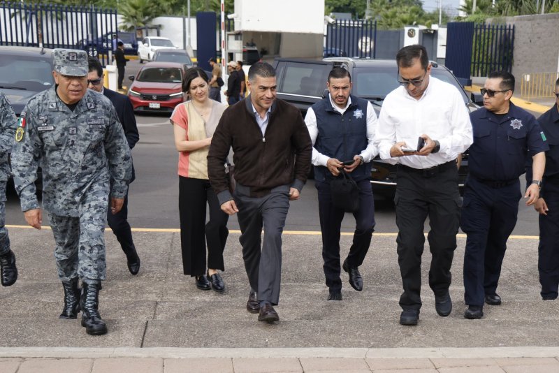 García Harfuch revisa estrategia de seguridad y fortalecimiento policial en Sinaloa