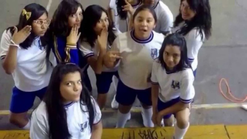 Niña se suicida tras haber sido humillada por su maestra al mancharse con sangre menstrual