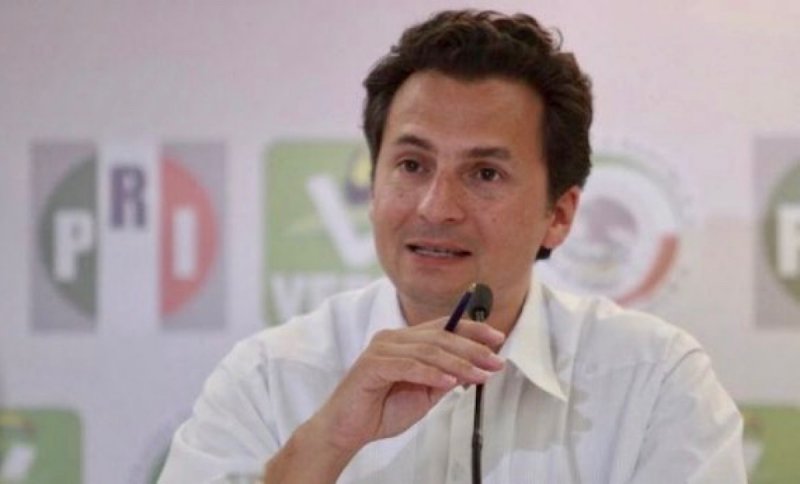 Revelan tuit en el que Emilio Lozoya ACEPTÓ que su partido es el PRI