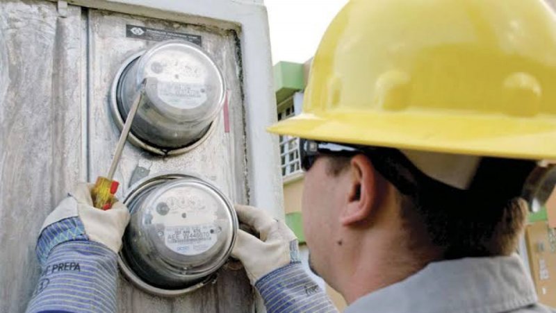 La CFE CORTÓ la LUZ a 500 mil mexicanos durante pandemia; ganó millones por RECONEXIÓN