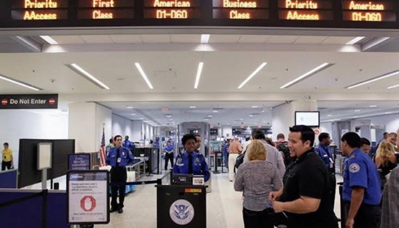 ¡Ojo! Te quitarían la visa estadounidense si tratas de pasar fruta o verdura 