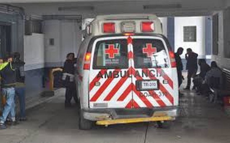 ROCÍAN con ÁCIDO a mujer en calles de puebla y peatones ignoran su llamado de auxilio