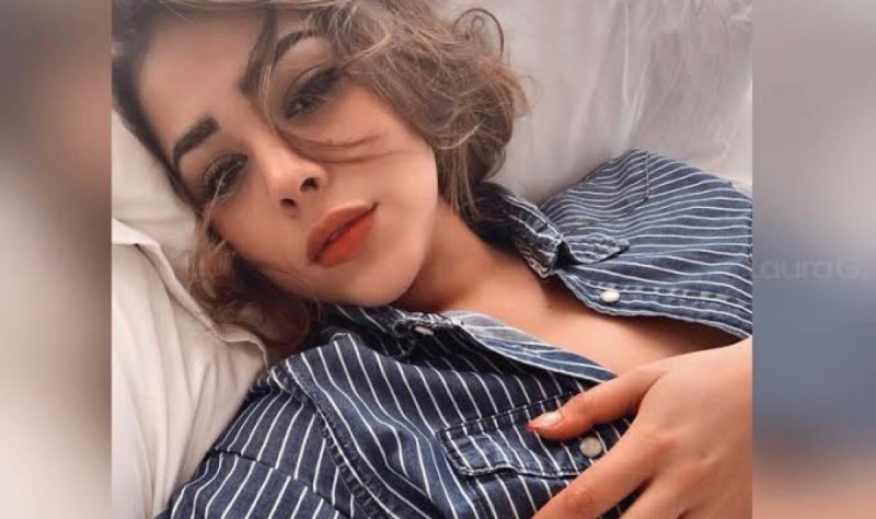 Danna Paola sorprende en redes sociales al aparecer con súper escote 