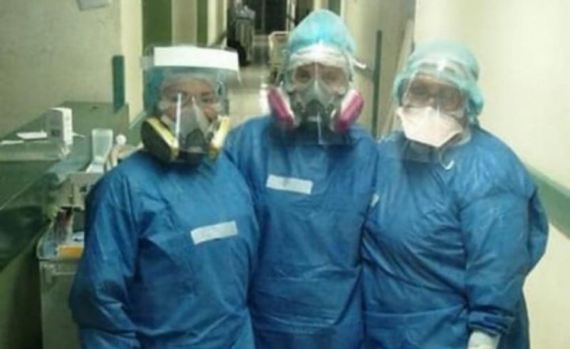 Familiares de médicos y enfermeras fallecidos por Covid-19 recibirían PENSIÓN VITALICIA 