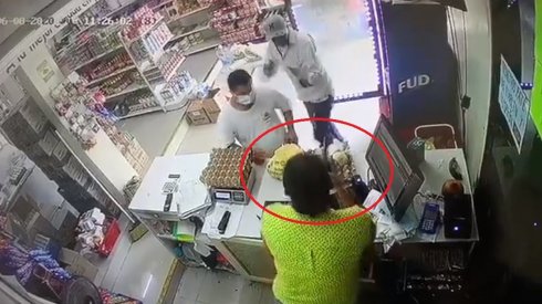 Ladrones encañonan a un adolescente con Síndrome de Down para asaltar una cremería