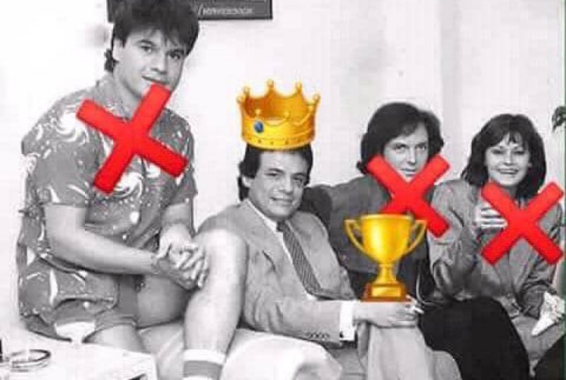 La foto de José José y sus amigos: a pesar de que nadie lo creía, vivió más que ellos. y