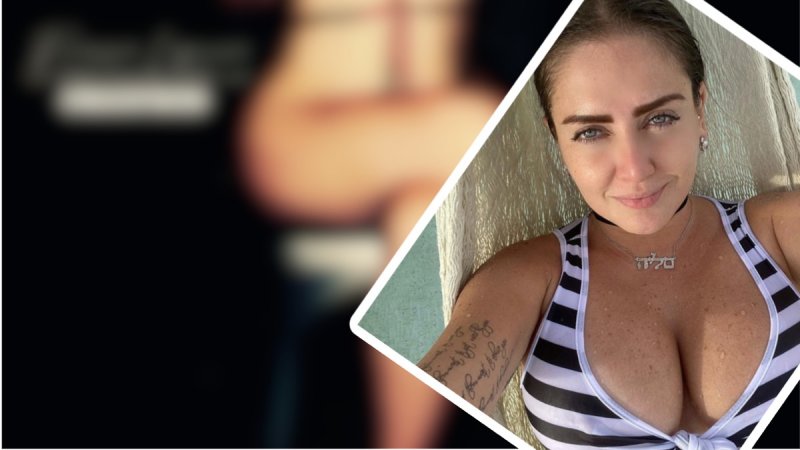 Celia Lora sentada en una silla, pero...¡se le olvidó la ropa!