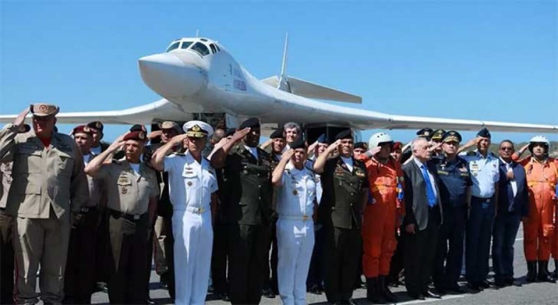 Rusia “aconseja” a EU dejar de amenazar a Venezuela; “estamos con ellos”, dicen.