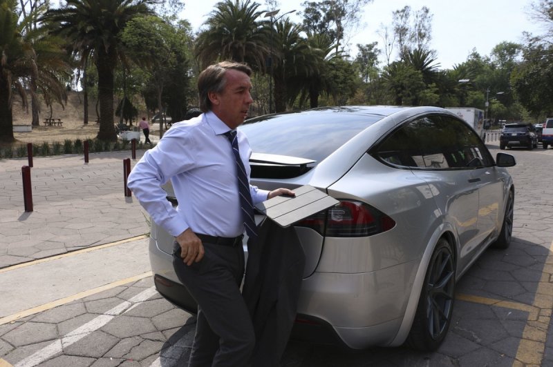 Televisa reporta pérdidas por 8,900 millones de pesos...ya no recibe los millones del gobierno