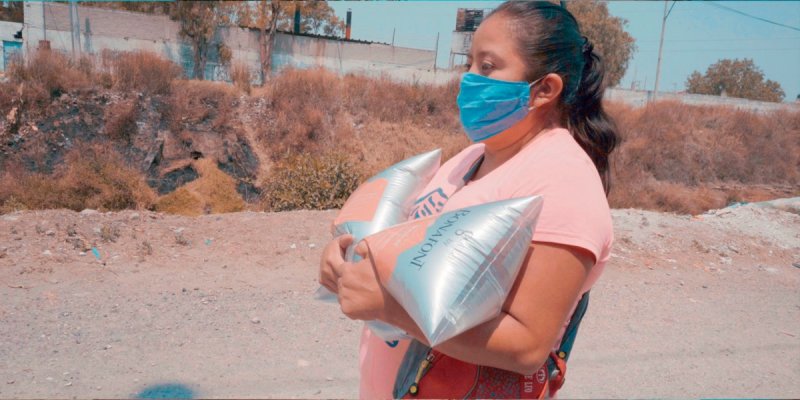 ADIÓS A LOS GARRAFONES: Bonafont ahora empaca su agua en BOLSAS ¿POR QUÉ?