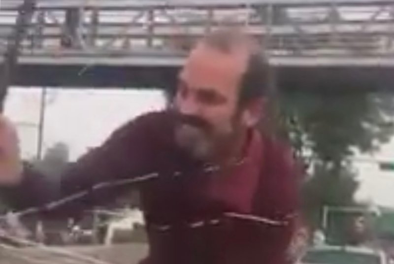 VIDEO: Sujeto agrede a mujer y menor con un tubo en Insurgentes, lo busca la PGJ CDMX
