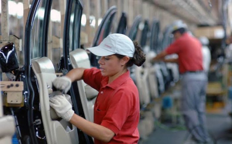 Los mexicanos somos los que más trabajamos y los que menos vacaciones tenemos en AL.