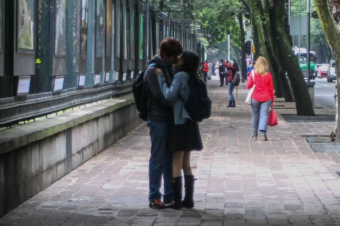 Joven es quemado por la familia de su novia al tratar de huir juntos