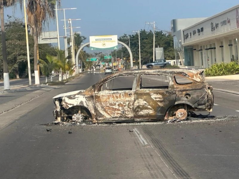 ¿Te robaron o quemaron el auto en un bloqueo? Así aplica el seguro y qué puedes reclamar
