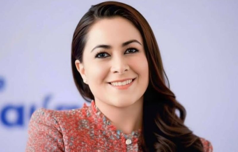 Tere Jiménez levanta la mano en el PAN rumbo al 2027