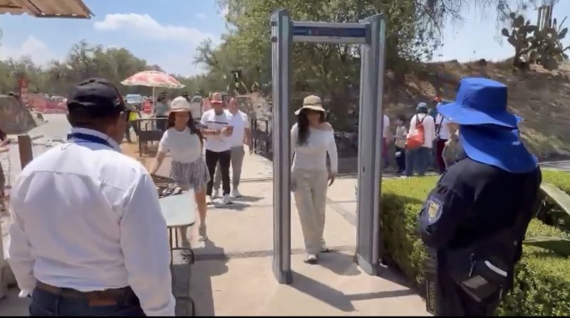 publicaciones/Refuerzan Teotihuacán con cinco arcos detectores de metales en los accesos