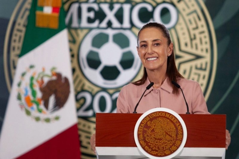 Anuncia Sheinbaum consulta a maestros “escuela por escuela”
