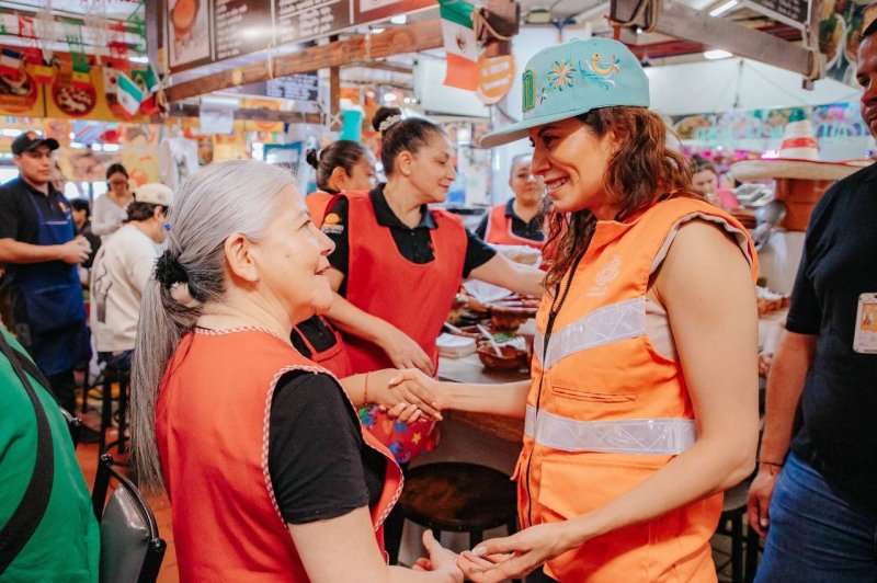  Supervisa Vero Delgadillo obras en el Mercado San Juan de Dios