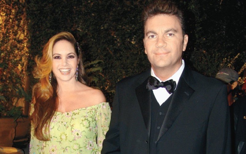 Lucero y Mijares se reencuentran en camerino ¿reconciliación?