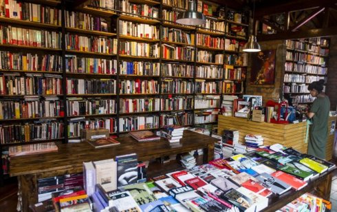 La UNAM venderá libros desde 20 pesos