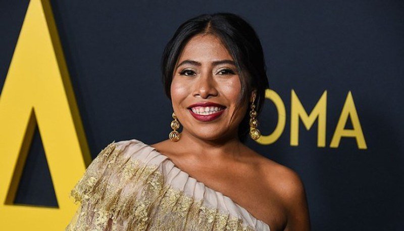 Yalitza Aparicio presume cuerpazo entraje de baño