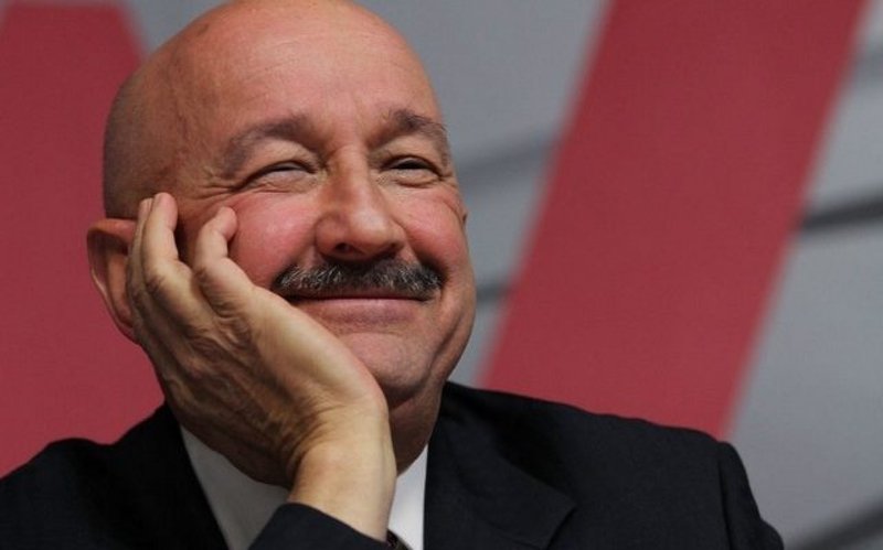 Obtiene Carlos Salinas residencia permanente en Reino Unido