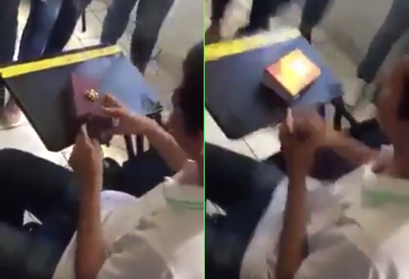 Estudiantes hacen “coperacha” para comprarle celular a compañero de escasos recursos
