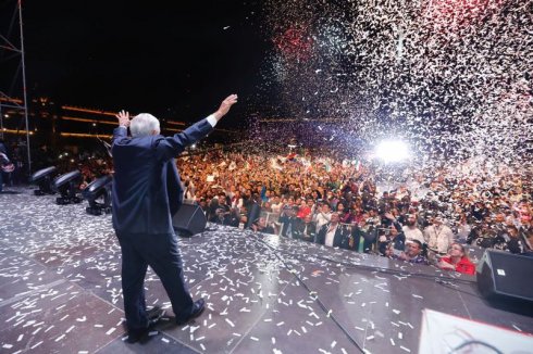Artistas que se presentarán en “AMLOFest” no cobrarán ni un peso