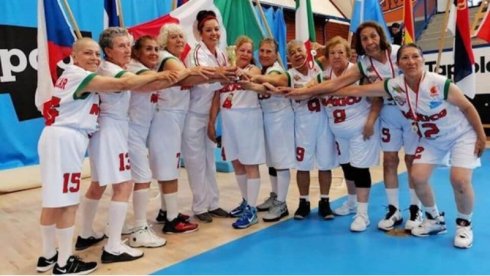 #OrgulloNacional: Selección Mexicana de Basquetbol de + 65 gana oro en Mundial en Finlandia.