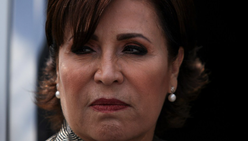 Preparan nueva denuncia en contra de Rosario Robles por venta ilegal de 700 hectáreas frente al mar.
