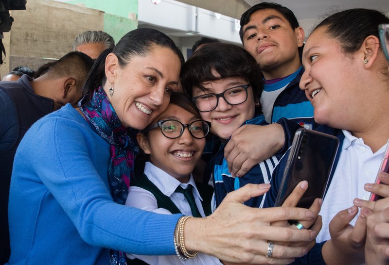 Sheinbaum tiene el doble de aprobación que Mancera. 