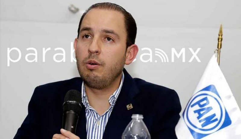 Panistas piden a AMLO que deje de “dar dádivas” a los mexicanos