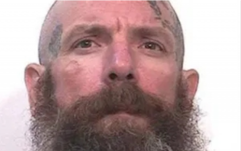 Reo asesina a pedofilos en la cárcel y amenaza con seguirlo haciendo