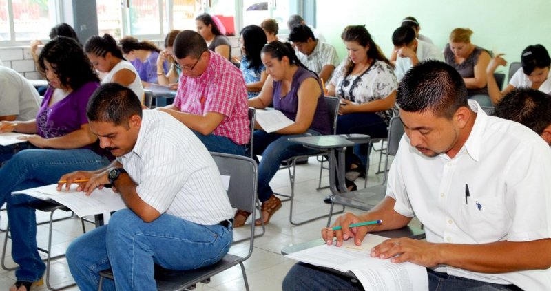 ¿Te quedaste sin trabajo? SEP contratará a mil 500 maestros de educación básica