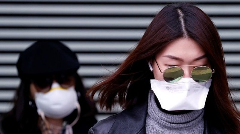 Tutorial para hacer un cubrebocas casero para protegerte del coronavirus (VIDEO)