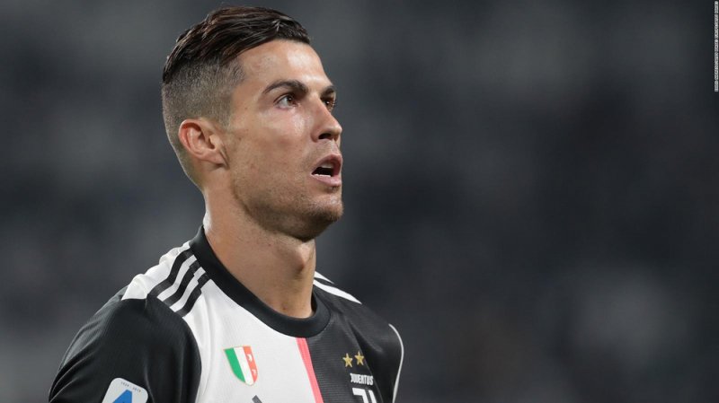 #ÚltimoMinuto Cristiano Ronaldo es puesto en cuarentena por dar positivo a CORONAVIRUS 