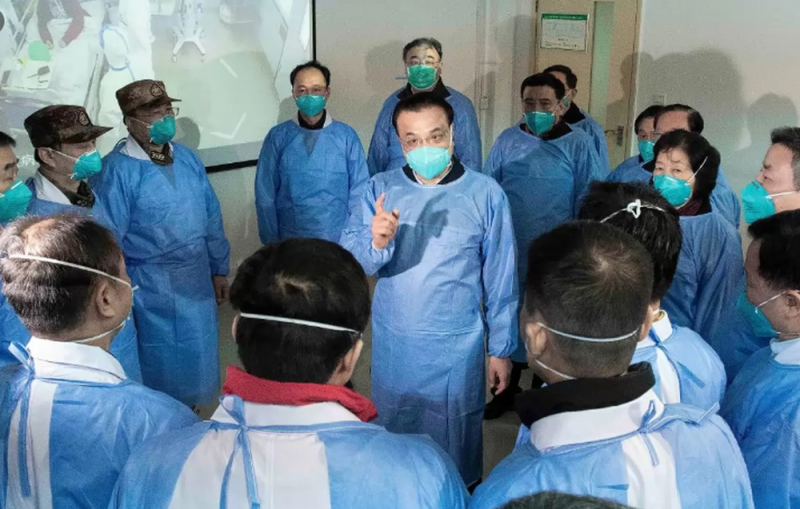 Científicos de EU aplican primera vacuna experimental contra COVID-19