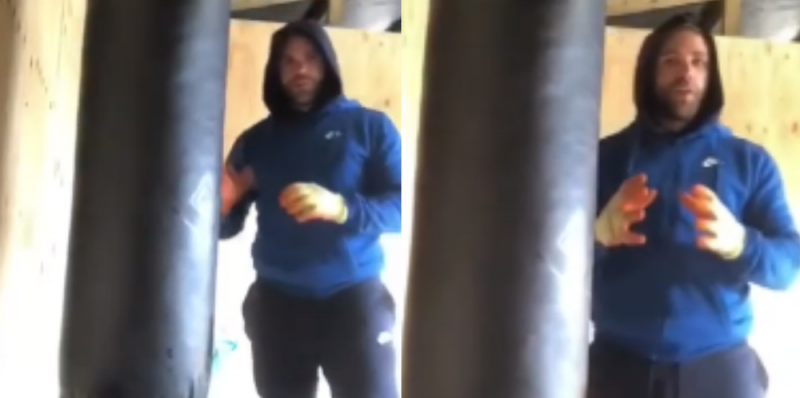 Campeón de boxeo se disculpa por enseñar a golpear a las mujeres 