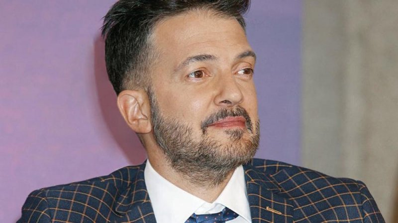 TV Azteca despide cruelmente a Fernando del Solar ¿Por estar enfermo?