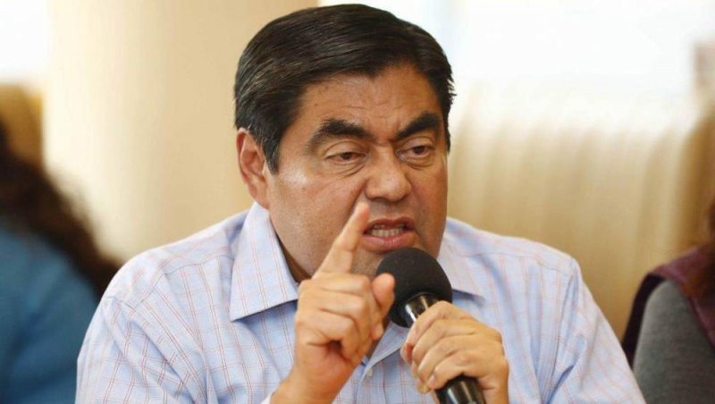 Barbosa advierte que irá contra los capos que eran protegidos por administraciones panistas