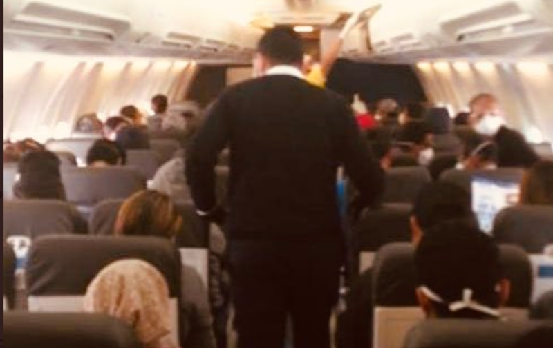 Regresan a casa 40 mexicanos varados en Ecuador tras cierre de fronteras